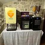 121 Paris Hotel
