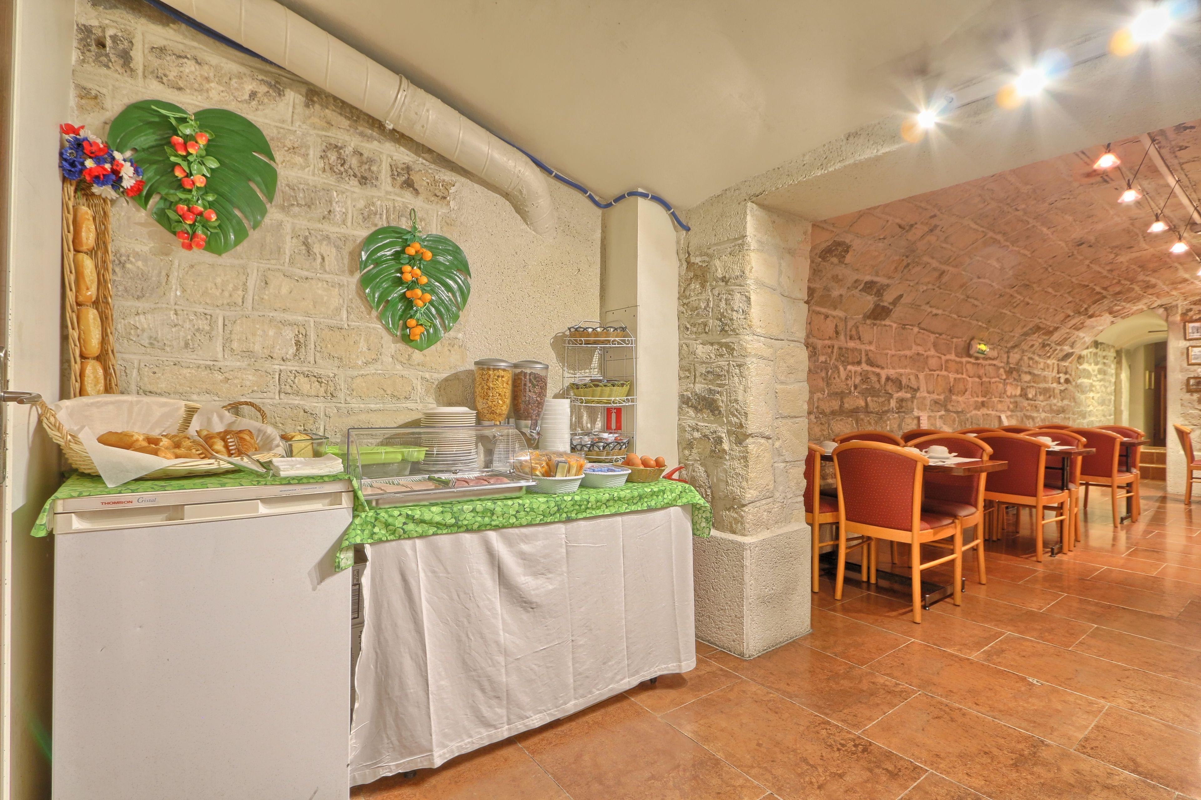 121 Hotel Parigi
